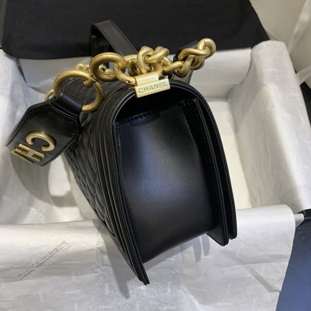 Chanel女包 67086# Chanel2020年新款羊皮包 手提金屬LoGo Chanel鏈條單肩斜挎中號包  djc3990